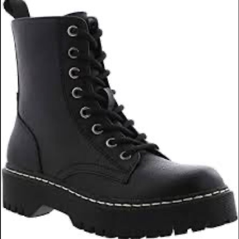 NWT UNION BAY COMBAT BOOTS